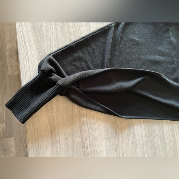 Vintage Lennie for Nina Leonard Turtleneck Sweater - Cropped Style - Size Medium - Picture 5 of 12